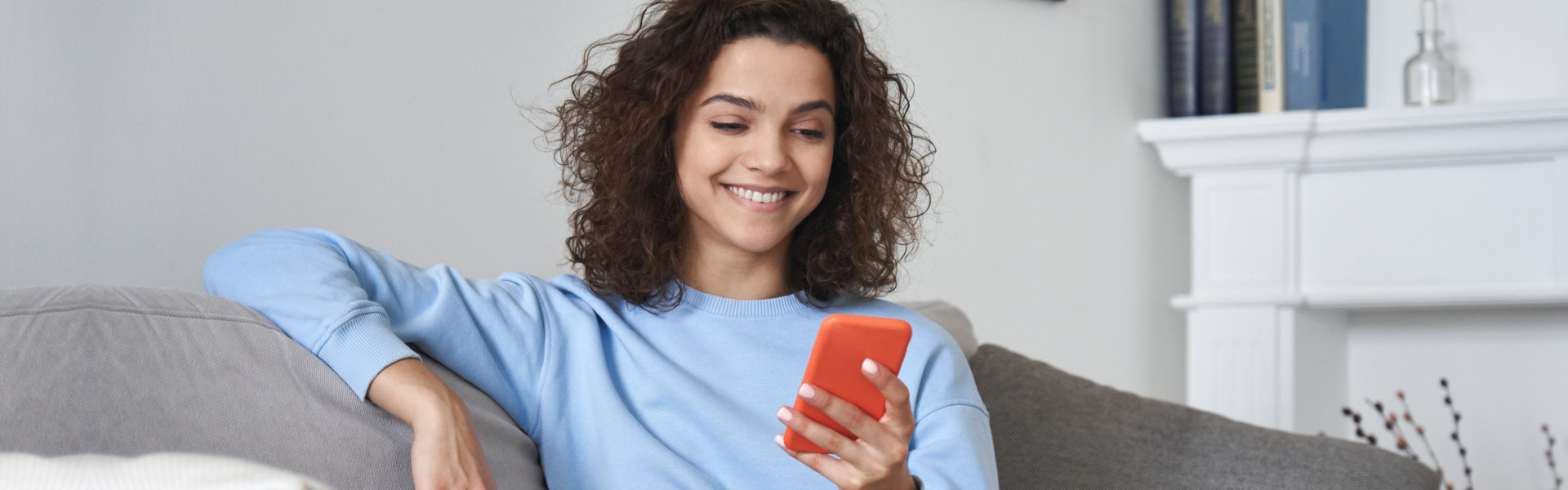 woman using her smartphone
